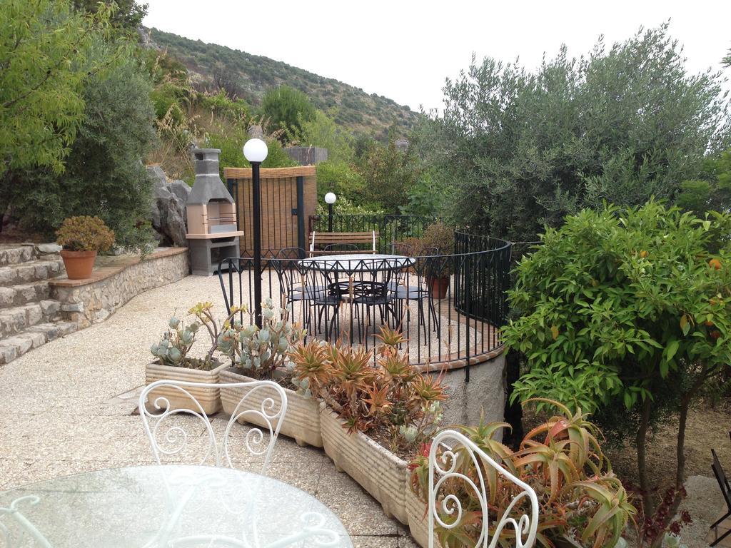 Villa "Ai Galli" Terracine Extérieur photo