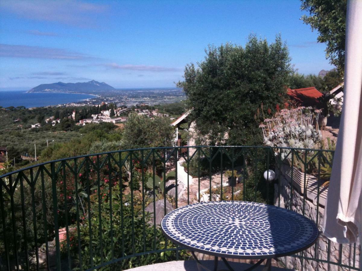Villa "Ai Galli" Terracine Extérieur photo